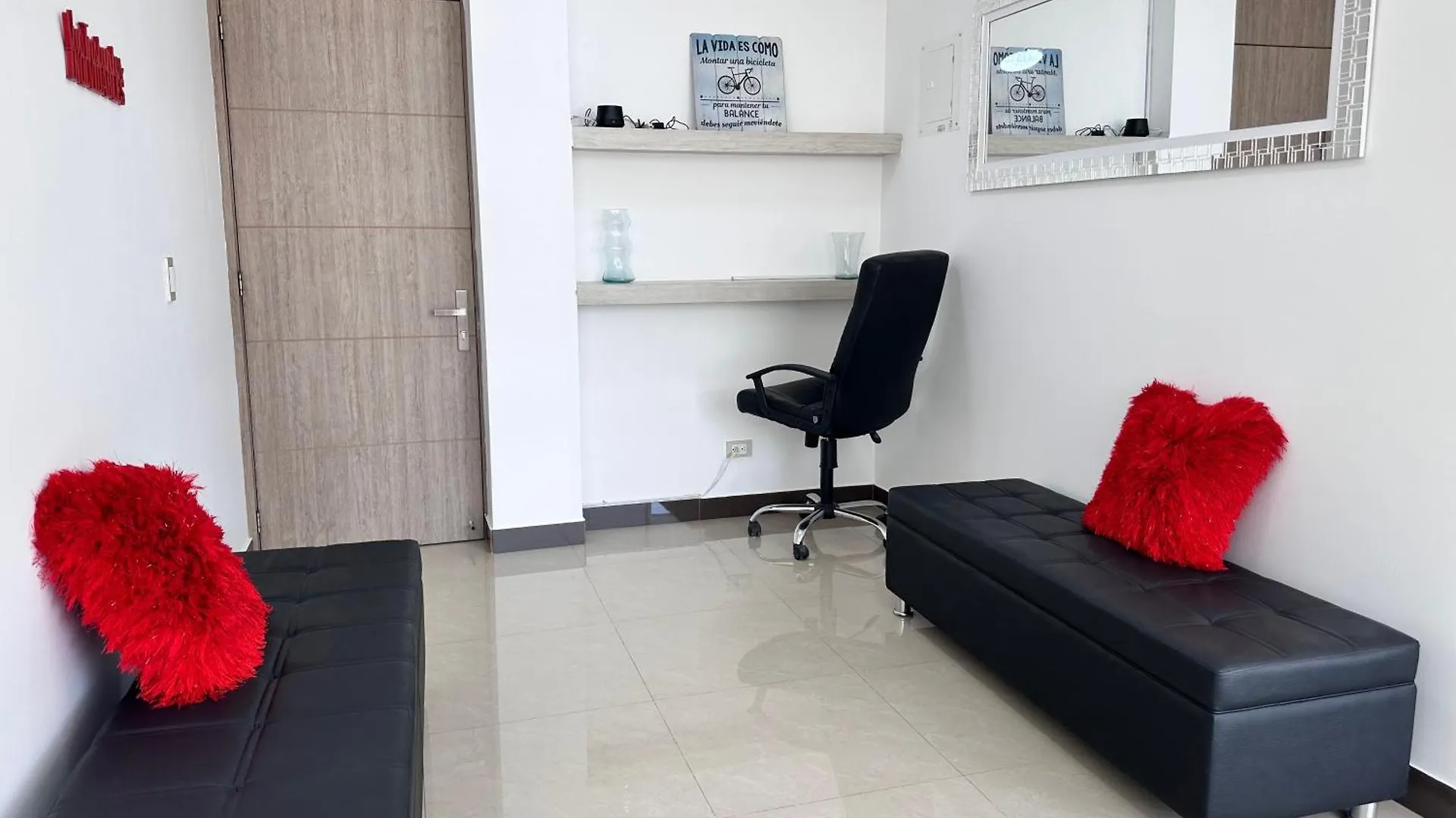 Apto 302 Exclusivo Y Lujoso Valle Del Lili 50 M2 Cali 0*,  Colombia