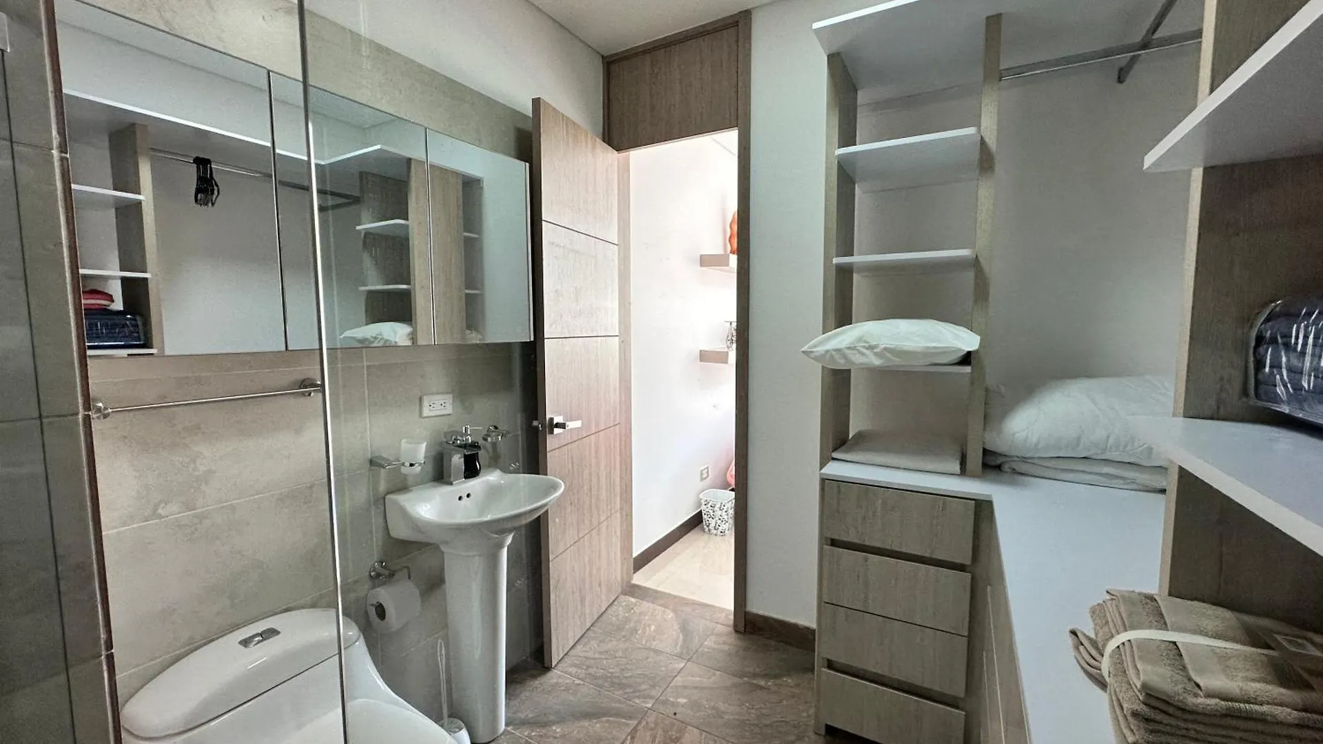 Apto 302 Exclusivo Y Lujoso Valle Del Lili 50 M2 Cali